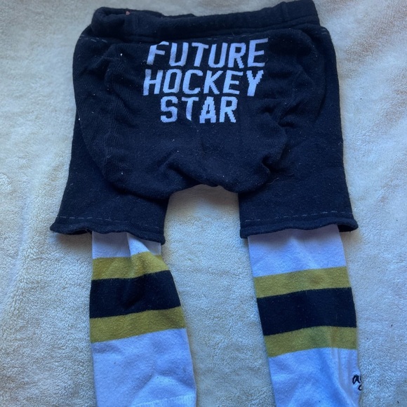 3/$20 agoo 12-24 month hockey style pants - Picture 3 of 3